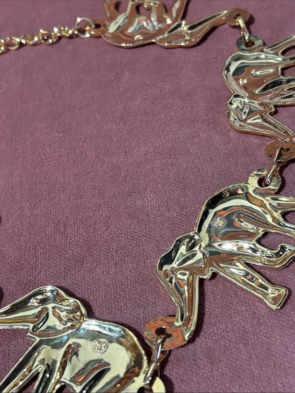 Vintage gold tone metal elephant link belt women’s 42” statement chain belt